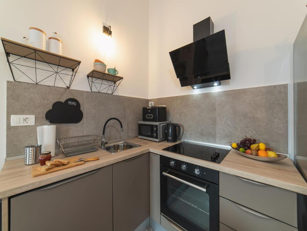 Apartment Fiora Kaštela Exterior foto